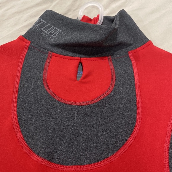 Pet life Dog/Cat full body Performance Suit. Size Medium - Picture 7 of 11